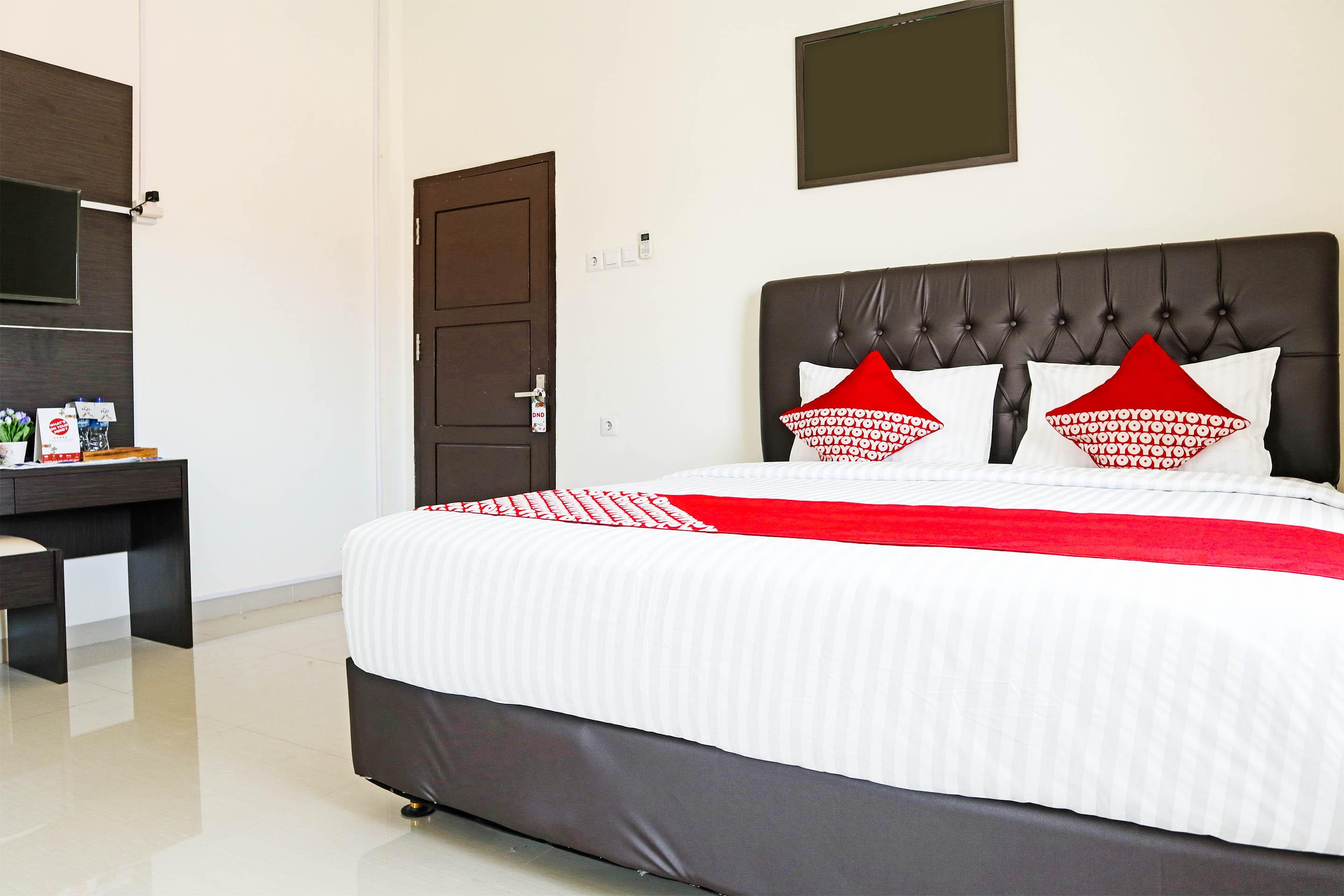 Oyo 1326 Mahakam Guest House Padang  Ngoại thất bức ảnh